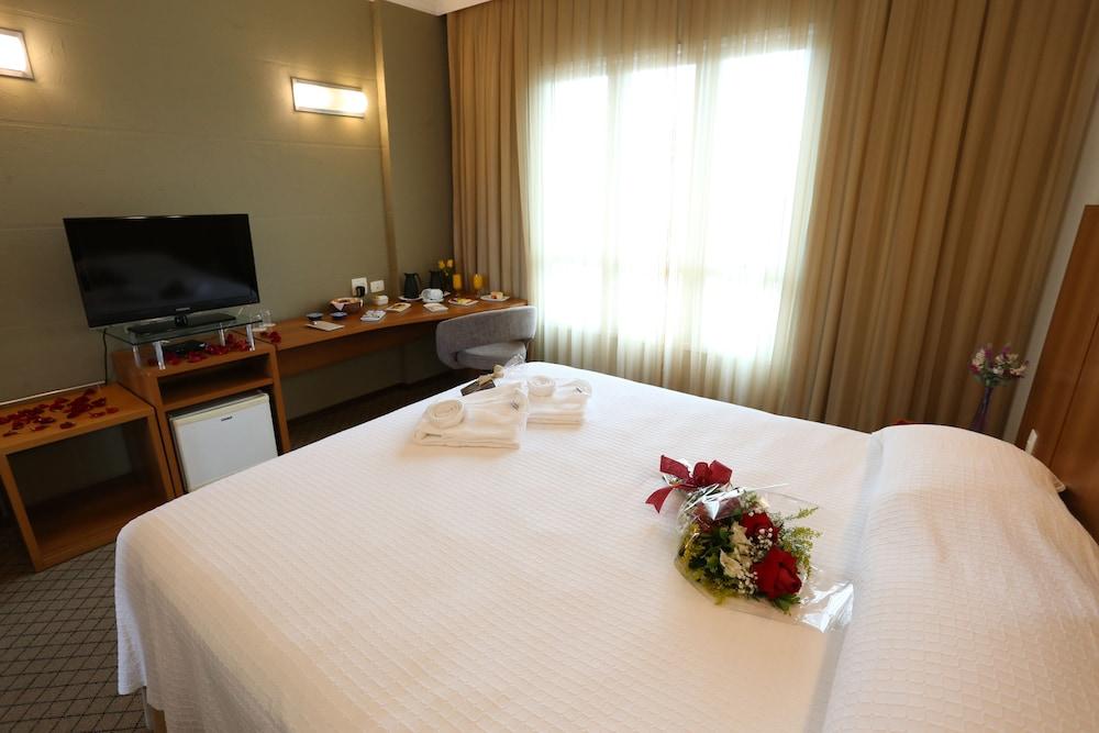 Bourbon Convention Hotel Joinville Buitenkant foto